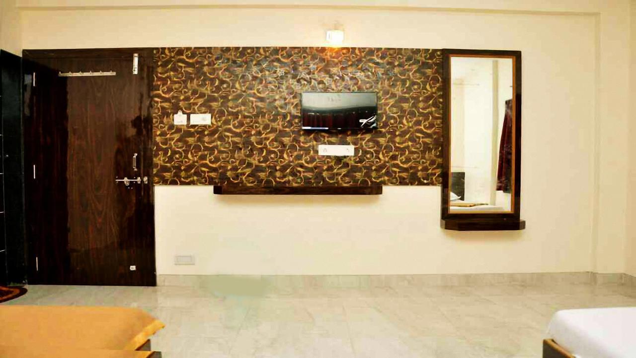 Sai Rajaram Palace Shirdi Ngoại thất bức ảnh